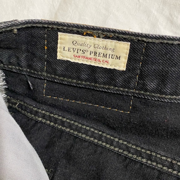 Levi's Women's 501, Size 31, Wise Up (Waterless) Great condition - Picture 5 of 5